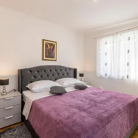 Arbareto With Heated Swimming Pool