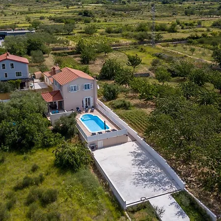 Arbareto With Heated Swimming Pool Villa Srinjine